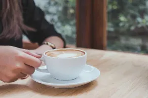 High-Quality Ceramic Coffee Cups and Saucers Set: Add Elegance to Your Coffee Time